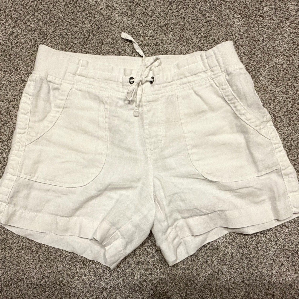 Athleta Women's White Cargo Shorts
